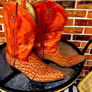 Women’s size 10 cowgirl boots